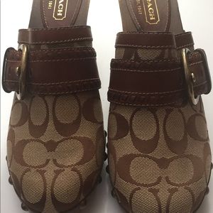 COACH SIGNATURE SHOES